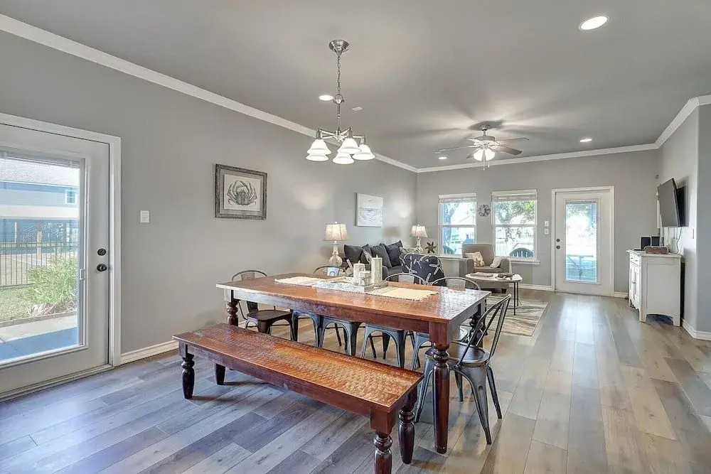 Captains Quarters 4 Bedroom Home by Redawning