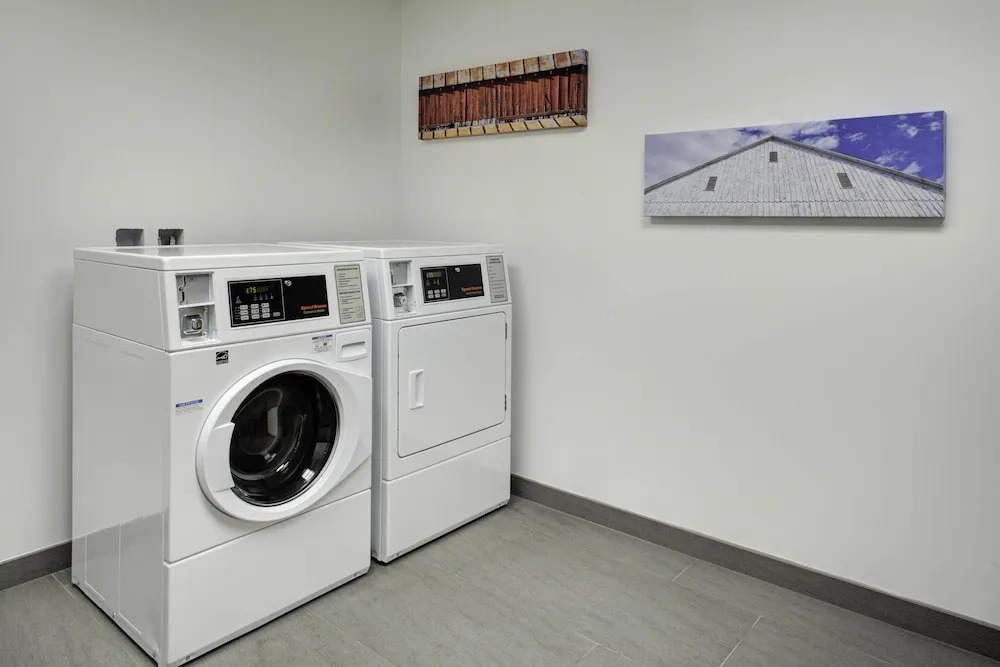 Fairfield Inn & Suites Roanoke Salem