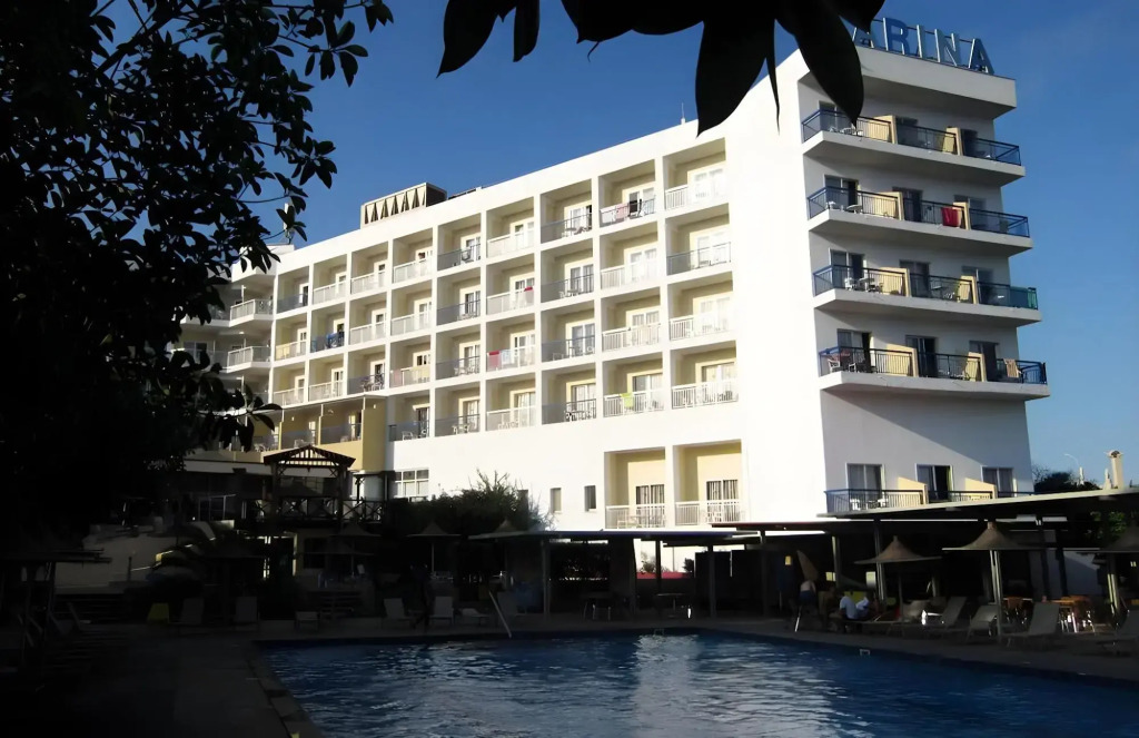 Marina Hotel