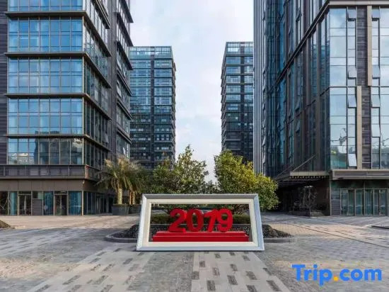 Yahui International Apartment