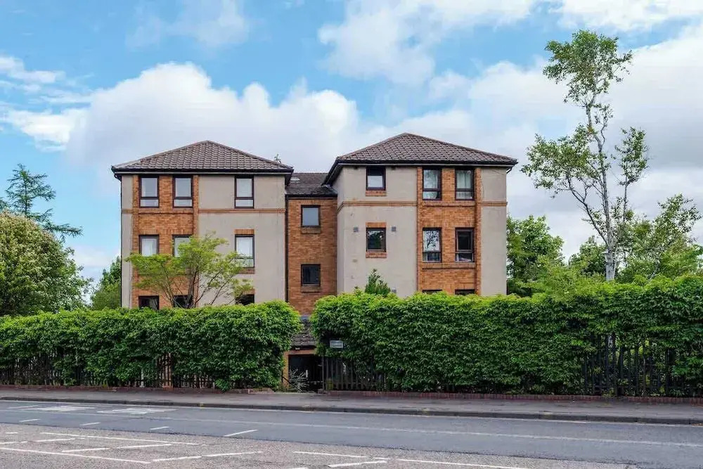 2bedroom Apartment-free Parking
