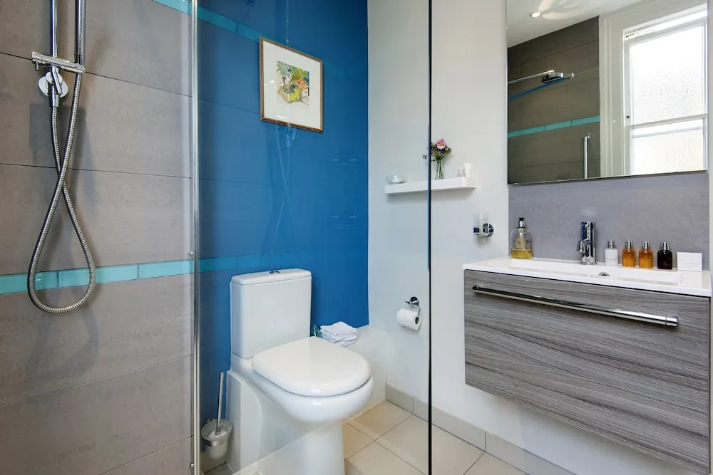 Magnificent Clapham Common Home close to Brixton