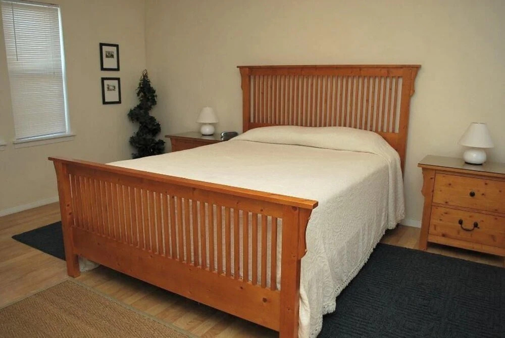 1860 Beach Drive #1