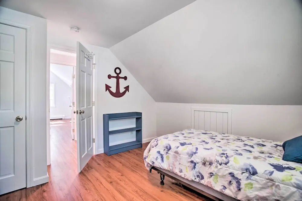 Near Beaches & Dtwn Falmouth: Family Home w/ Deck