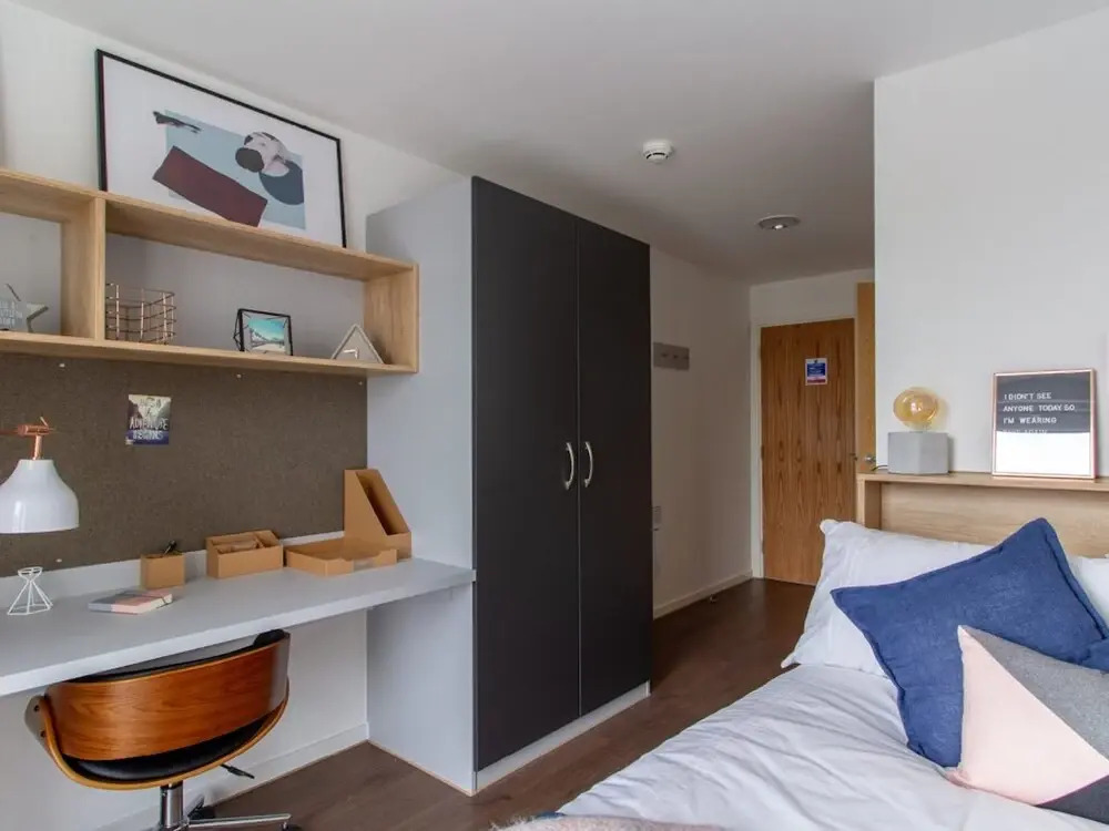 Modern Ensuite Rooms - SHEFFIELD