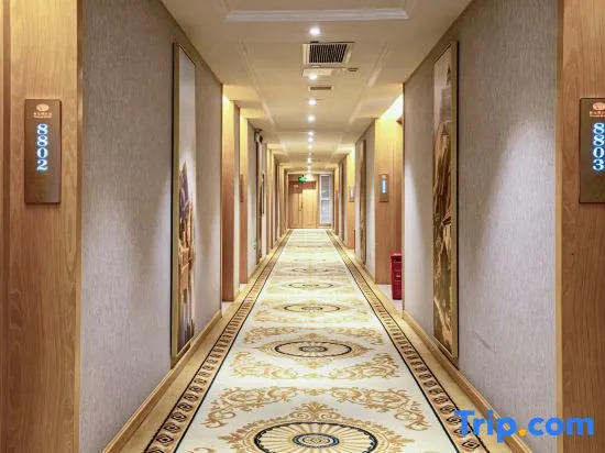 Vienna Hotel Yueyang Tower Bubugao Store