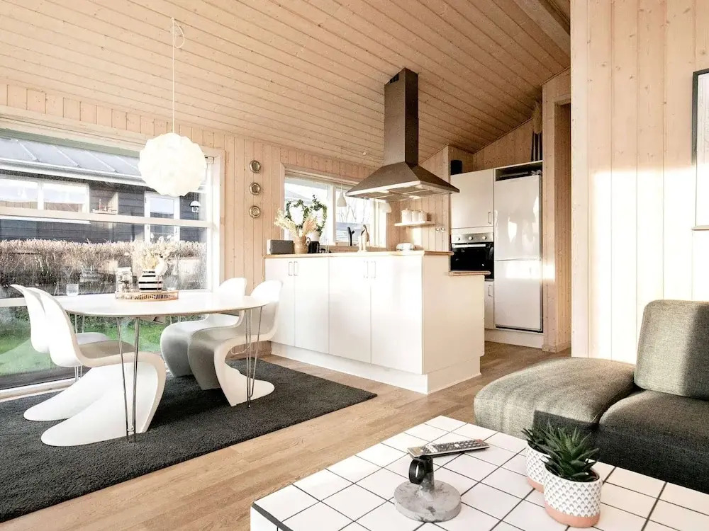 6 person holiday home in Tranekær-By Traum