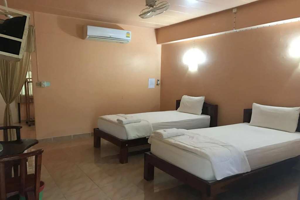 The 99 Inn Hotel
