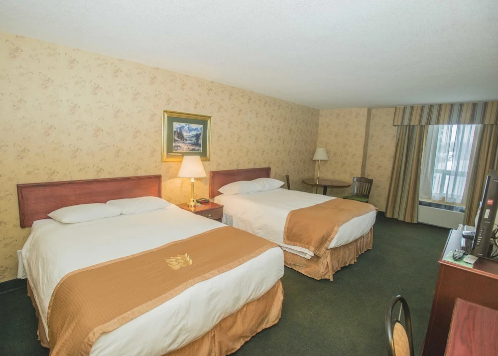 Lakeview Inns & Suites - Fort Saskatchewan