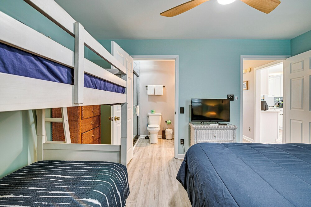 Walk to Ocean: Surfside Beach Gem w/ Private Pool