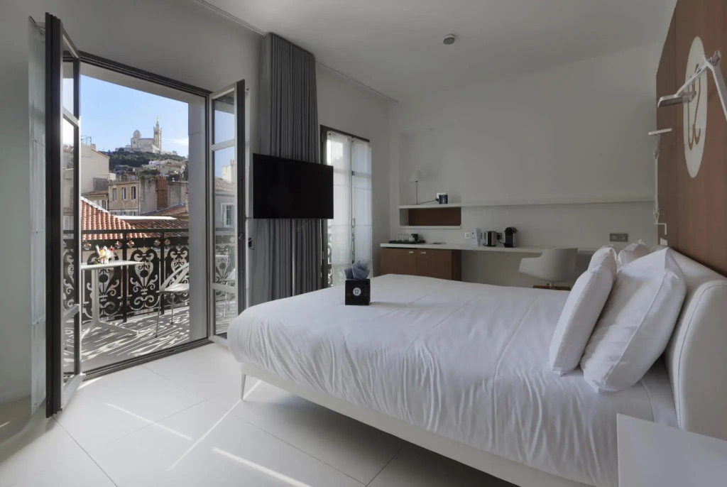 Hôtel C2