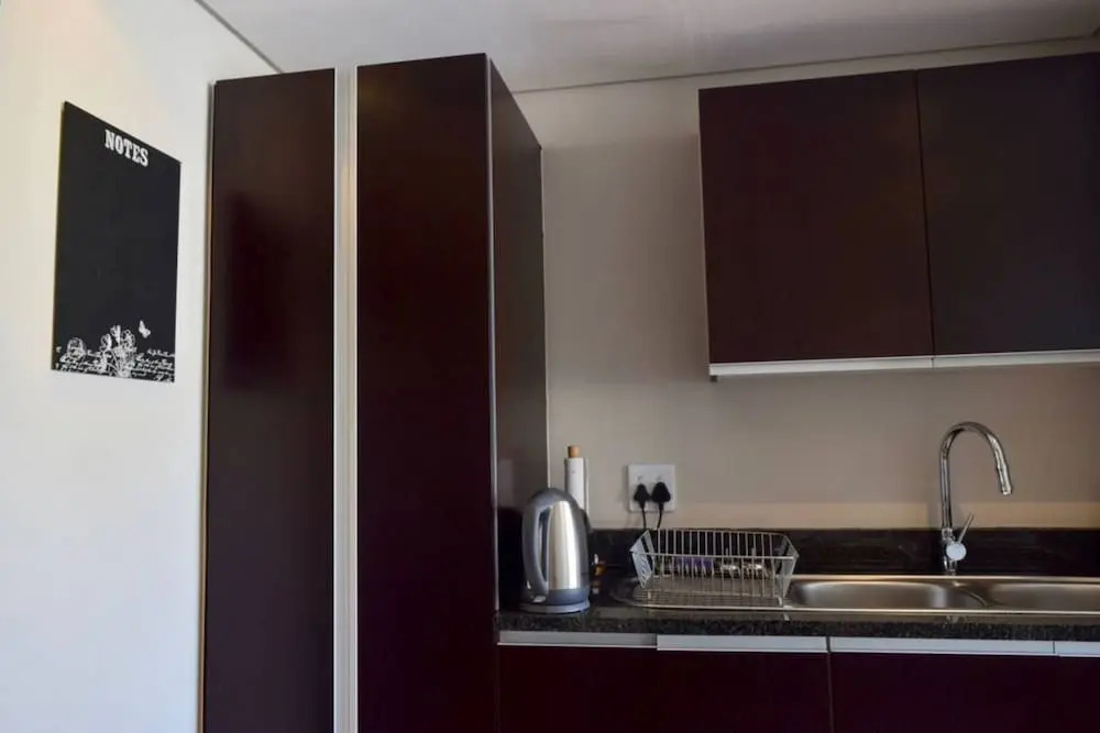 Relaxing 2 Bedroom Rockwell Apartment Suite