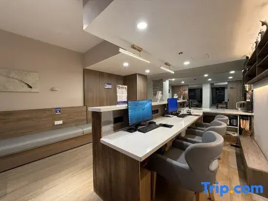 Yuanjia Homestay (Jixiangcun Subway Station)