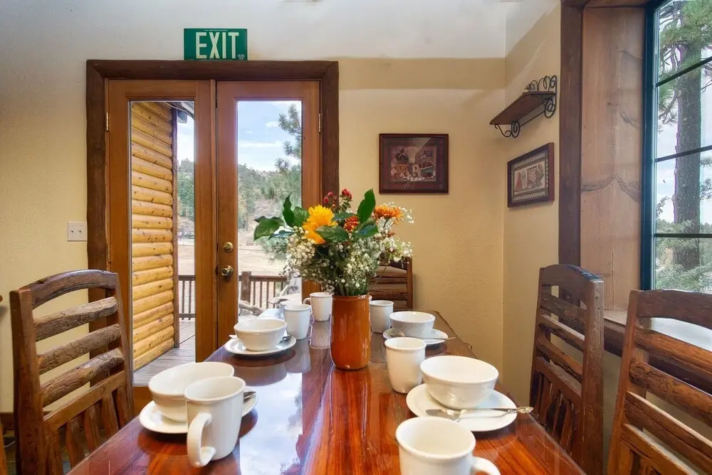 1842-black Diamond Chalet 6 Bedroom Home by RedAwning