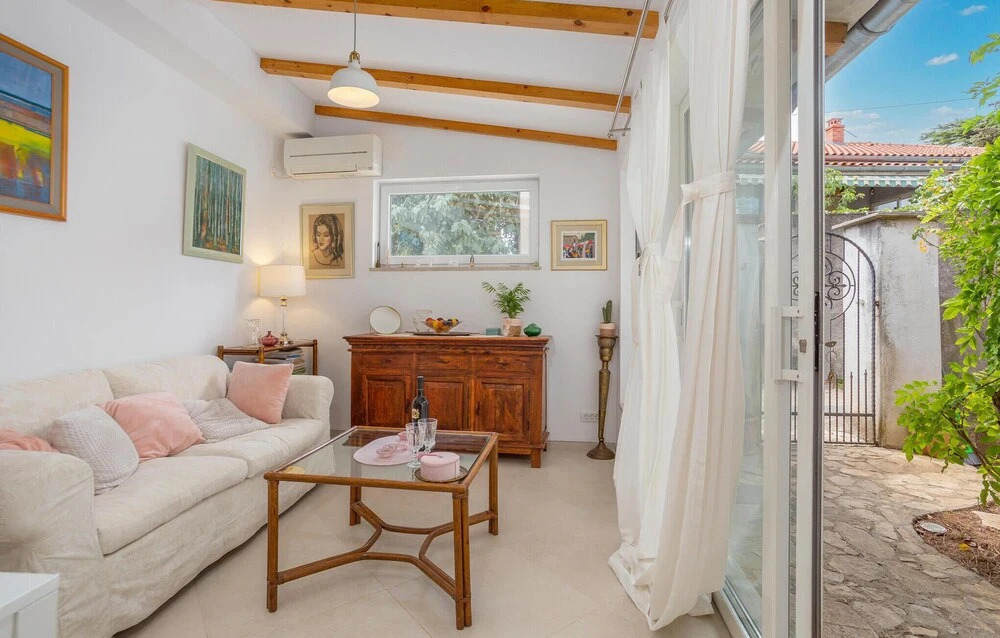 Beautiful Apartment in Rijeka With Wifi and 1 Bedrooms