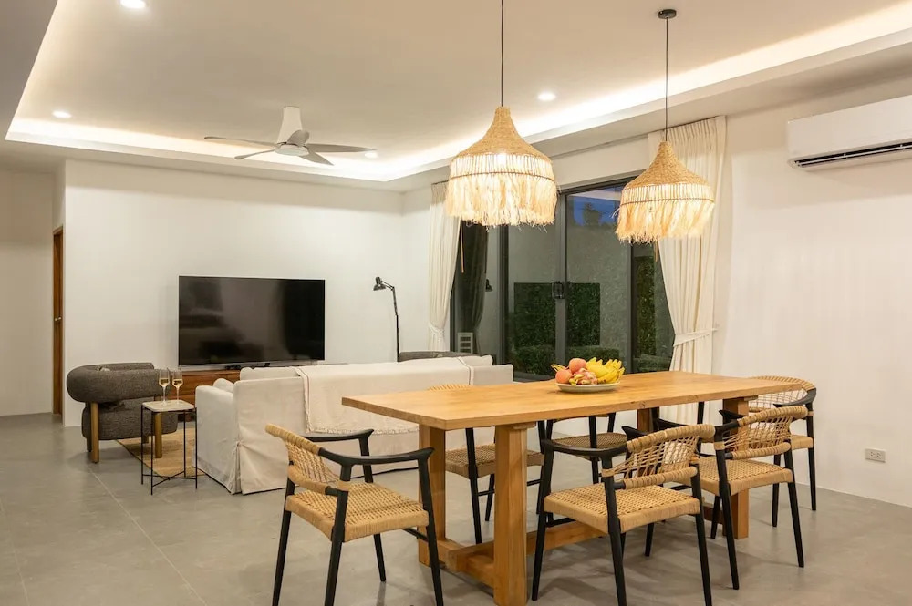 Modern 3 Bedroom Villa! KBR16