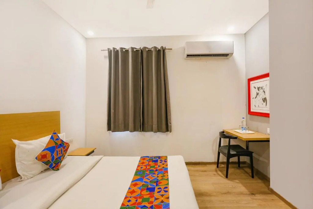 FabHotel Roseman