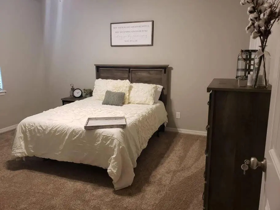 NEW 4/4 Farmhouse style house in College Station!