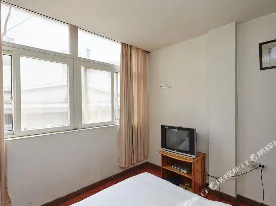 Yuelei Hostel