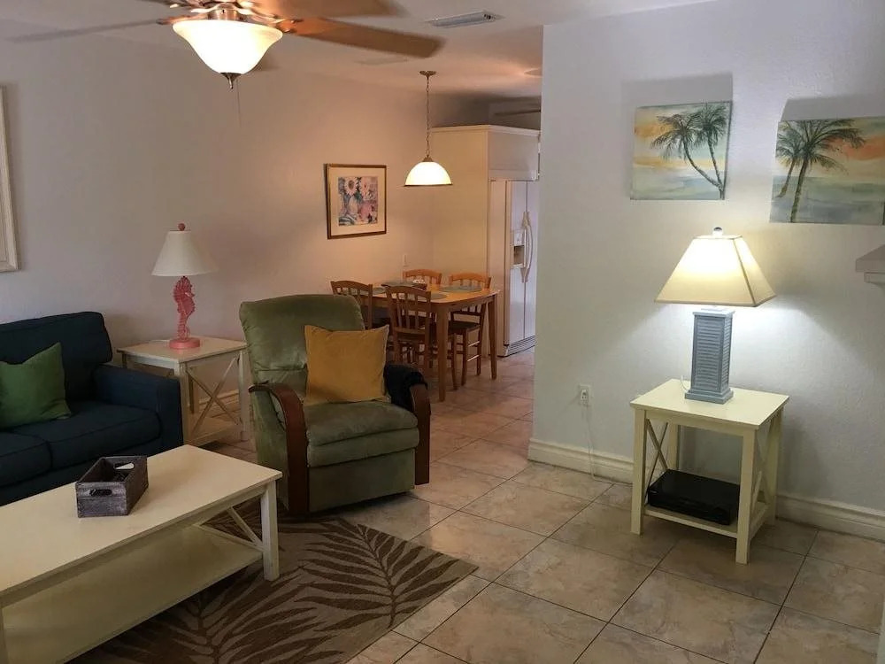 An Island Getaway at Palm Tree Villas