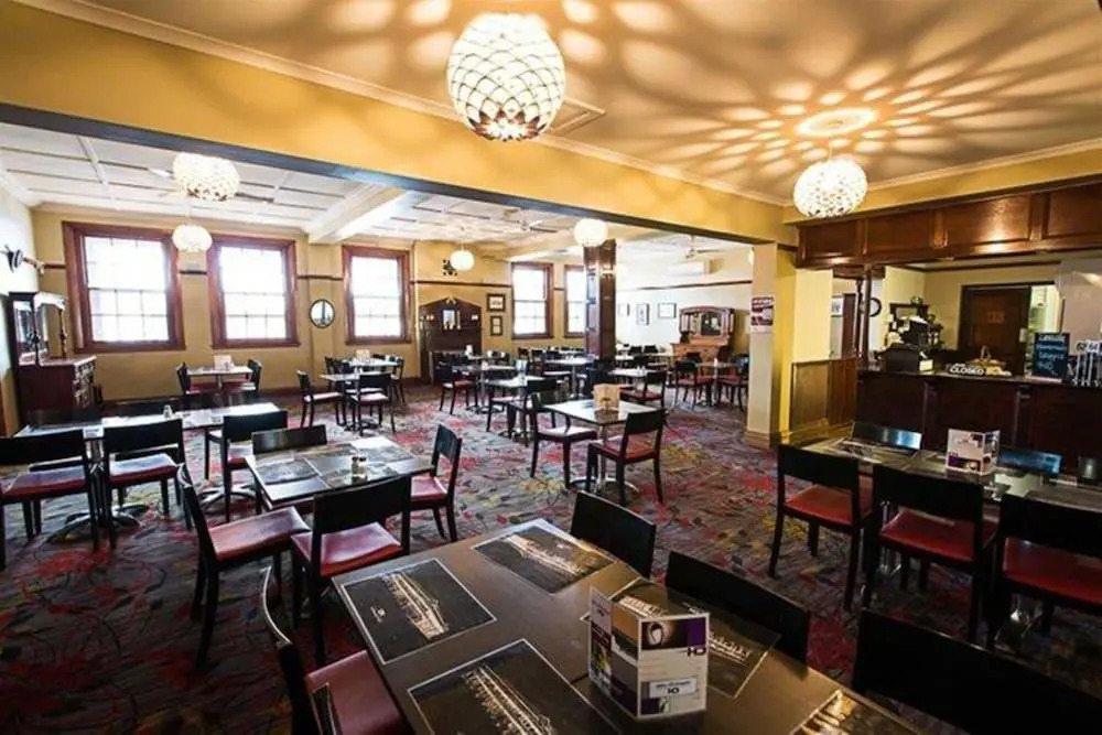 Castlereagh Hotel