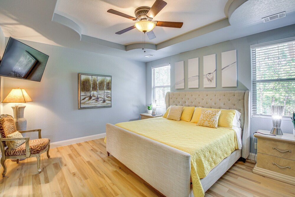 < 5 Mi to Lake Desoto: Grand Hot Springs Home