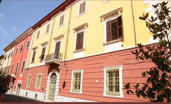 Cavour33