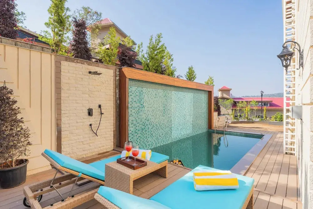 ELIVAAS prive The Royce Lilly Luxe 4 BHK