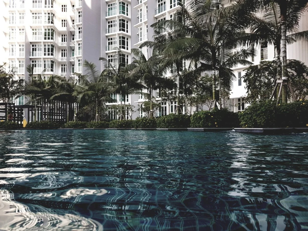 Holi 1Medini Suites