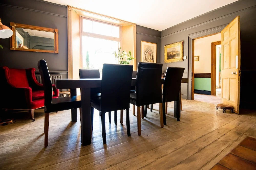 The Cors - Charming Country Escape for Large Family Groups