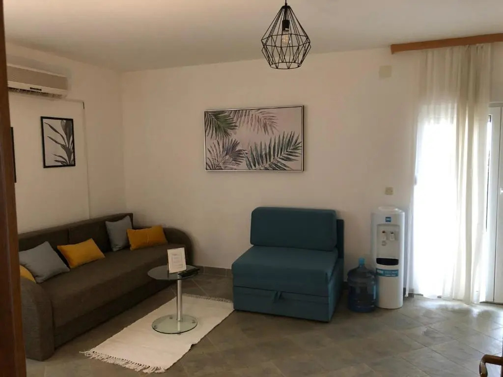 Apartments Dernaj