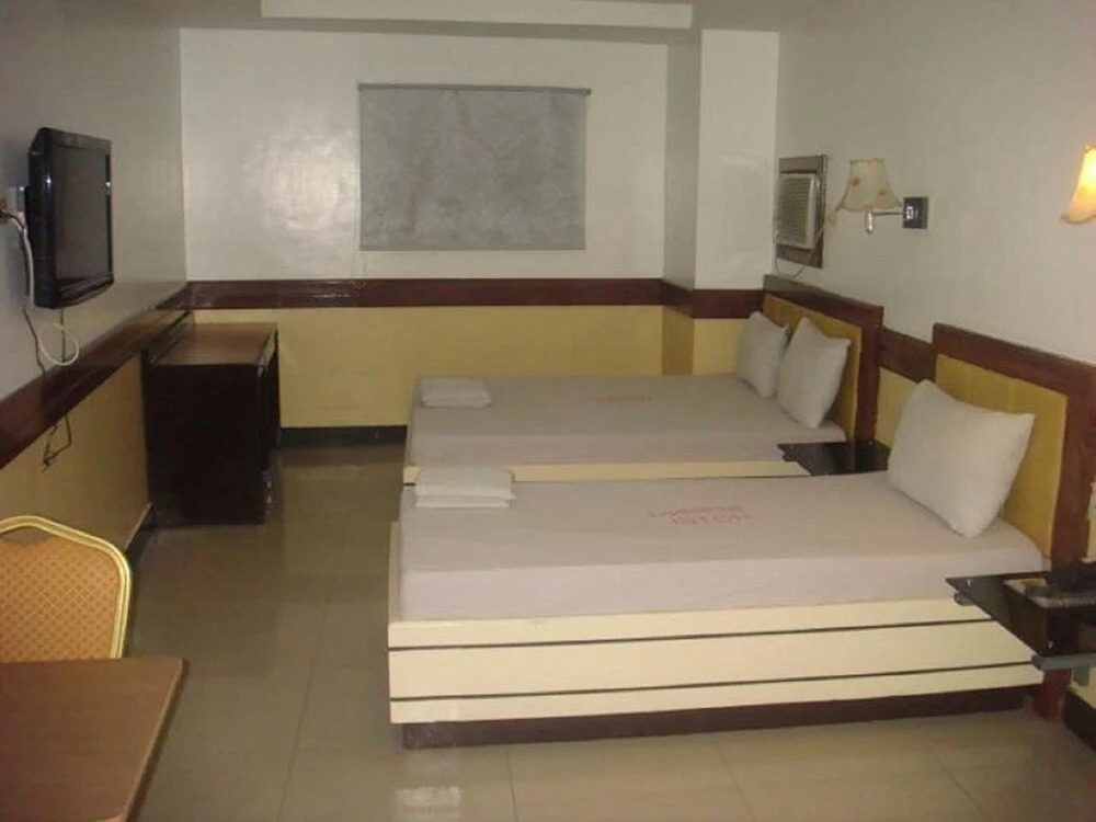 OYO 640 Spring Hotel