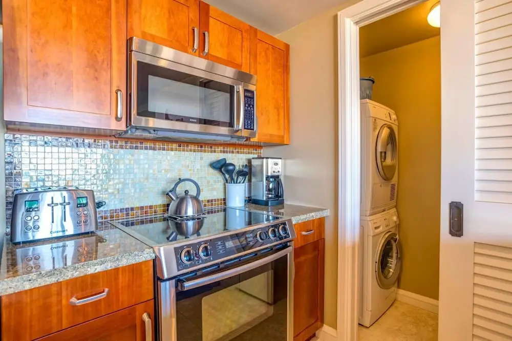 K B M Resorts- Hkh-816 Oversized 1bd, 8th-floor, big Ocean Views, Quiet, Chefs Kitchen!