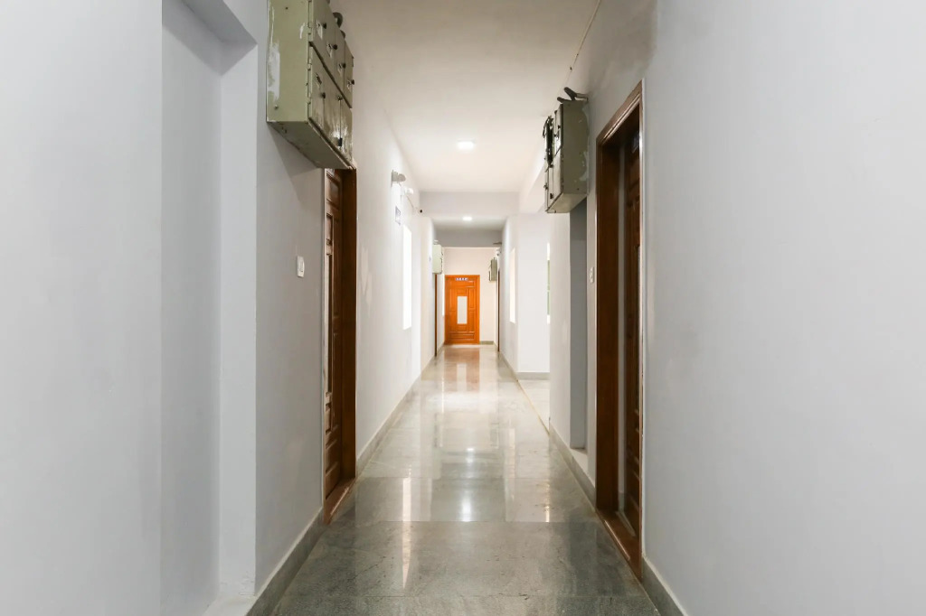OYO 62861 Shriram Residency