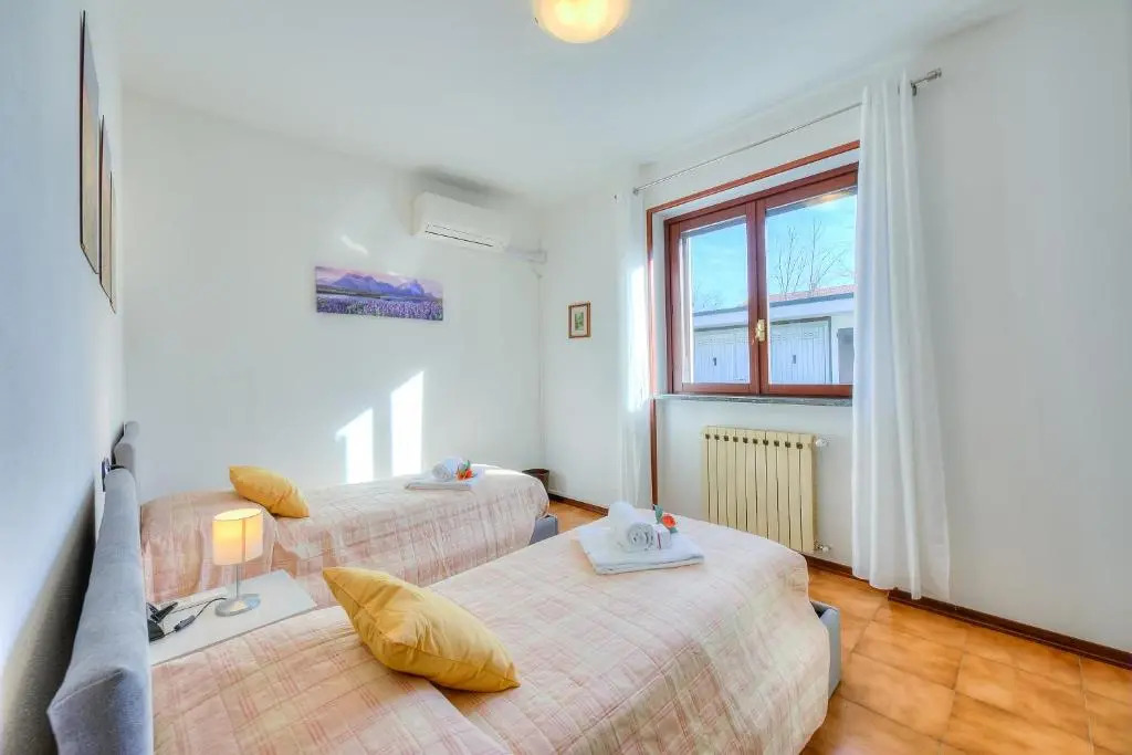 Cedar House Villa Few Minutes From Lake - Happy Rentals