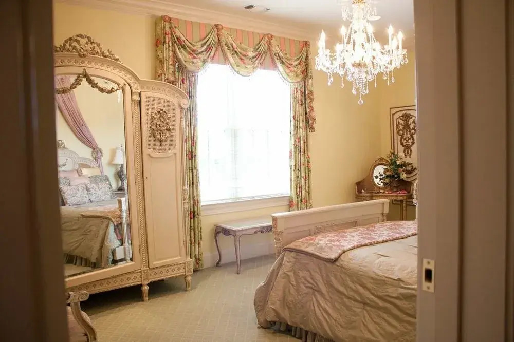 Fountainview Mansion
