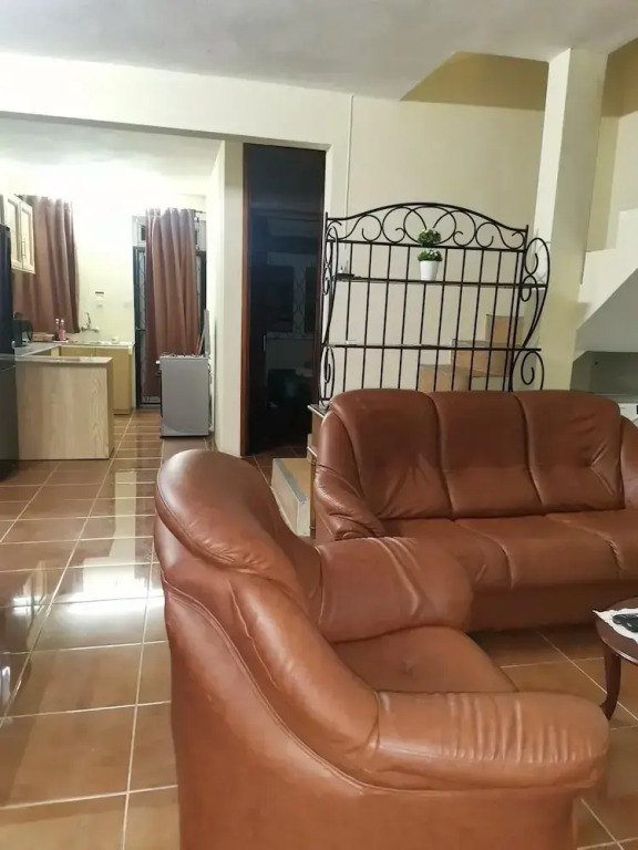 Cheerful 4-bedrooms beachfront home flic en flac