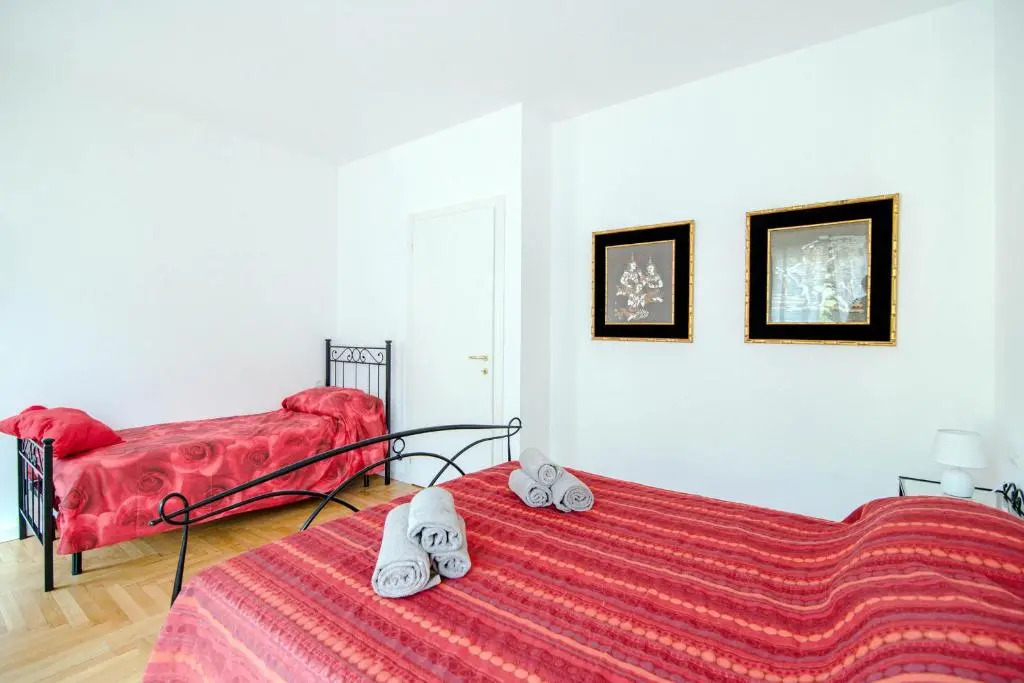 Dodo Red -By House Of Travelers-