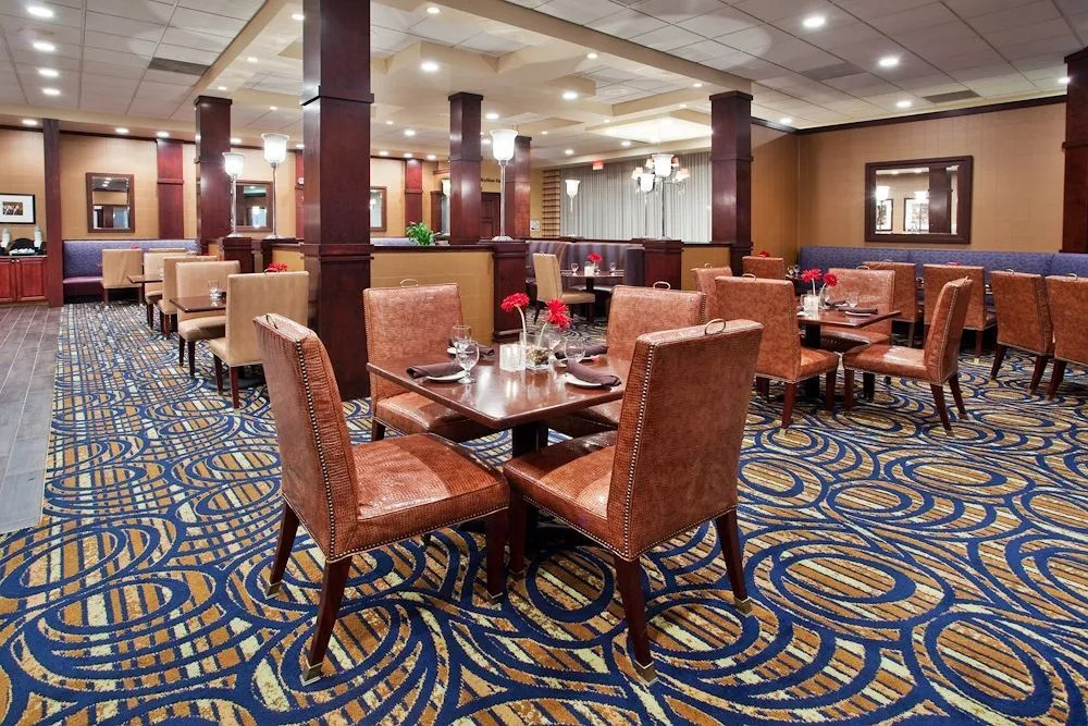 Crowne Plaza Cleveland South - Independence
