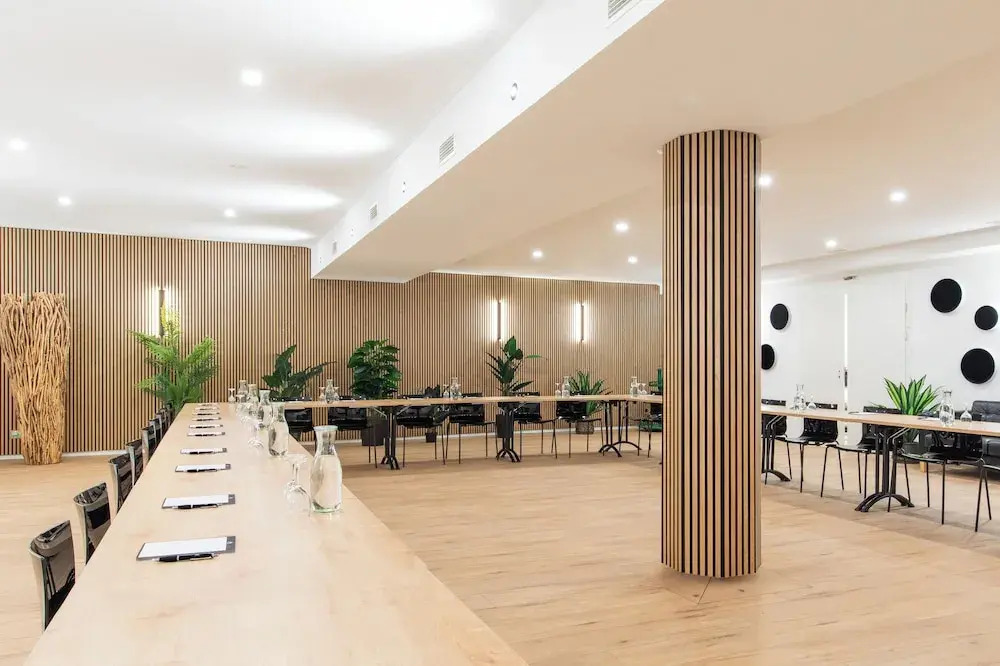Frida Hotel & Café