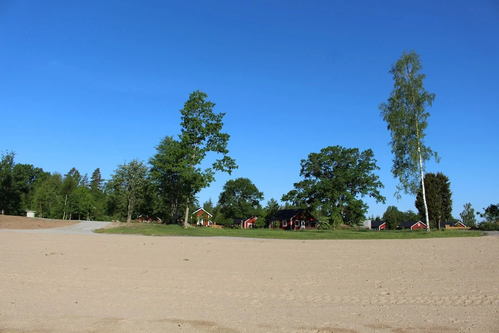 Semesterbyn Kåranäs