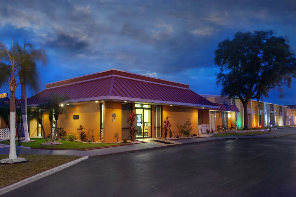 Stayable Kissimmee East