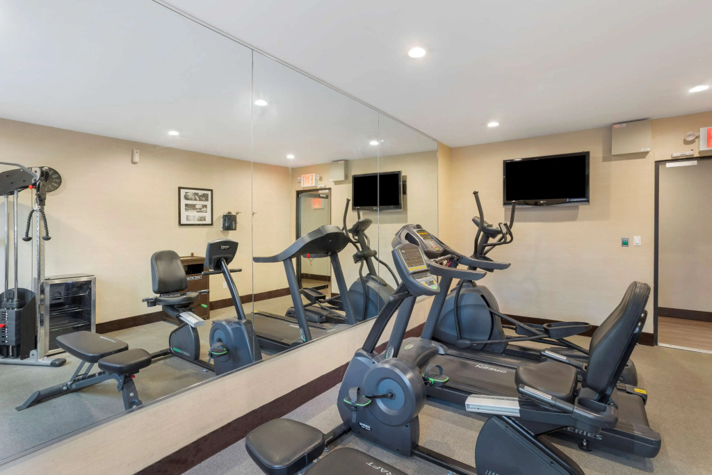 Best Western Plus Plaza Hotel