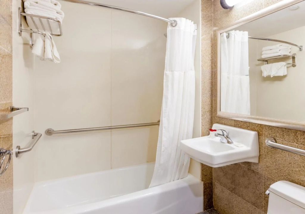 Royal Stay Hotel