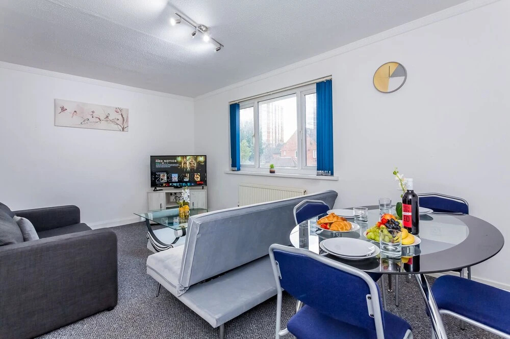Lovely 3-bed Apartment in Newcastle Upon Tyne