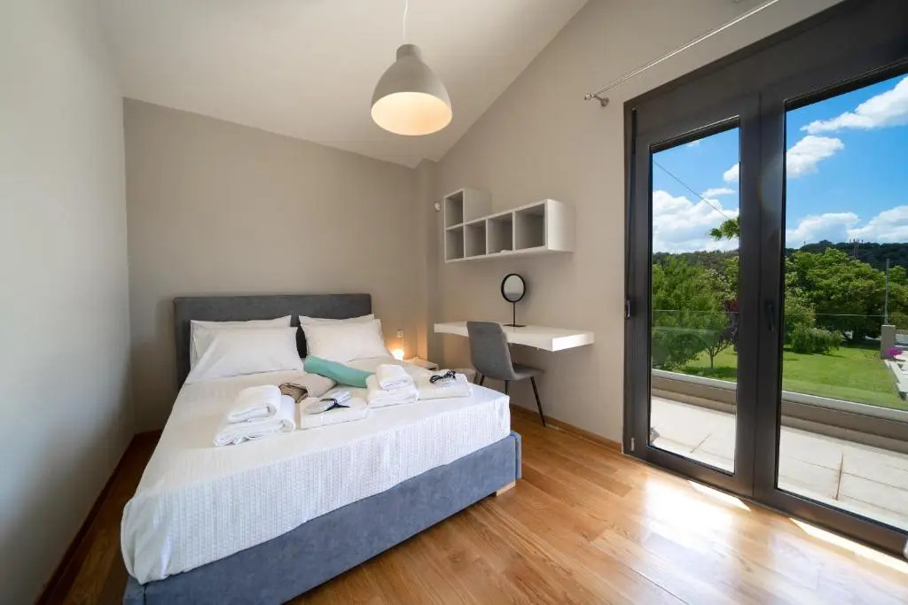 Villa Florentina at Chania Suburbs With Private Pool and BBQ