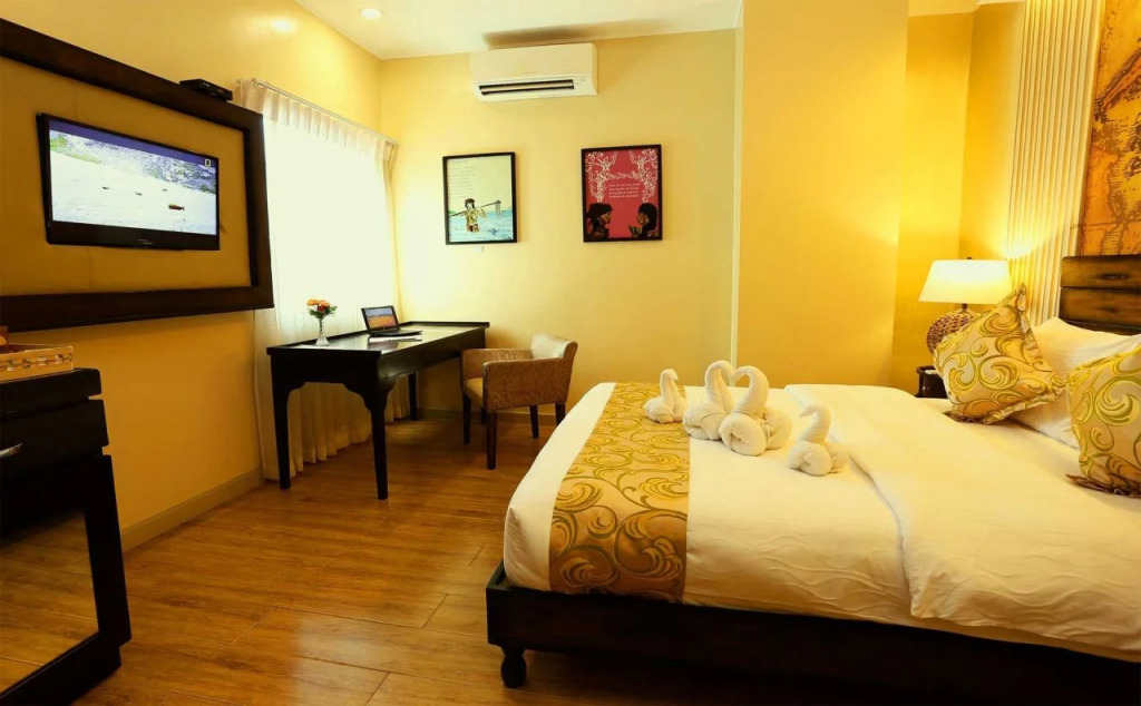 Palm Grass Hotel
