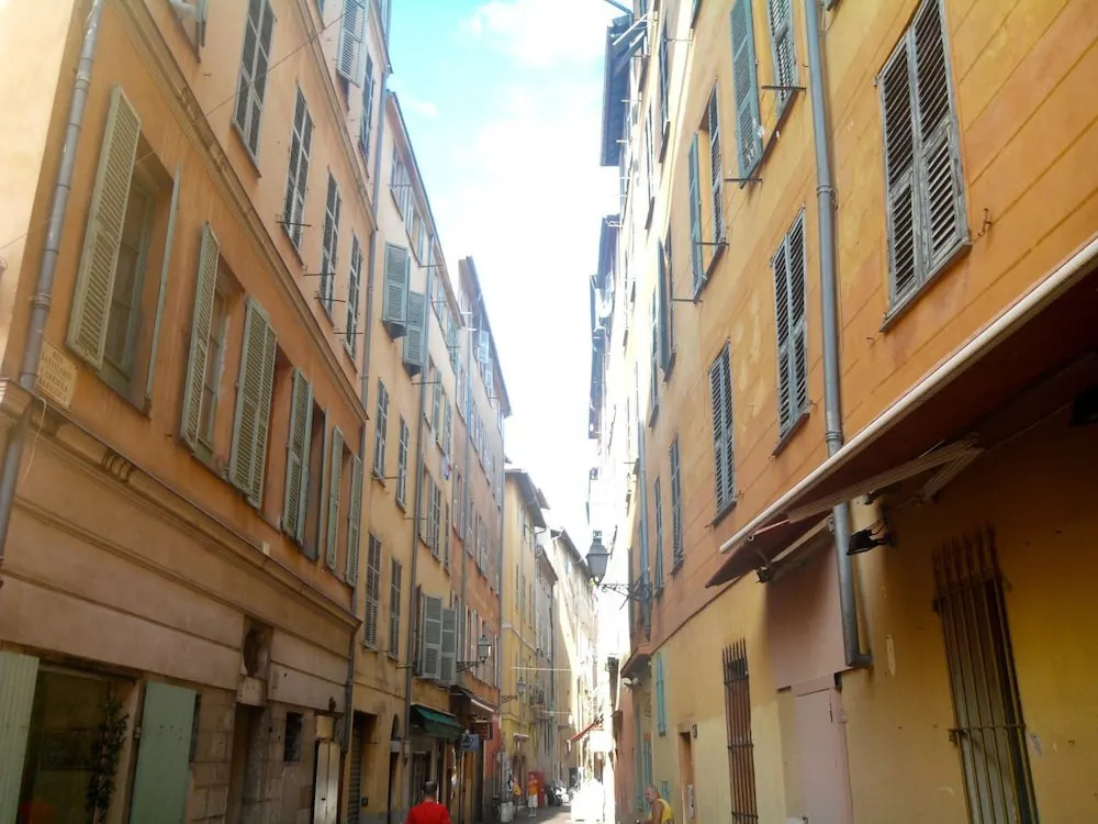 The Gelato- Charming 1-BR Old Town