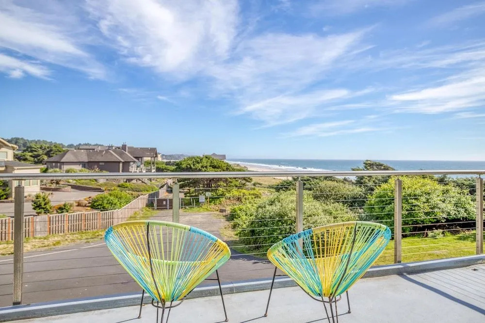 Breakwater Beach House