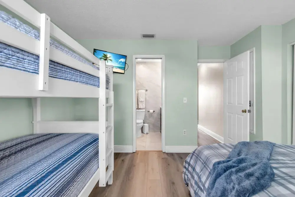 Bayview Villas - Bayview Shores